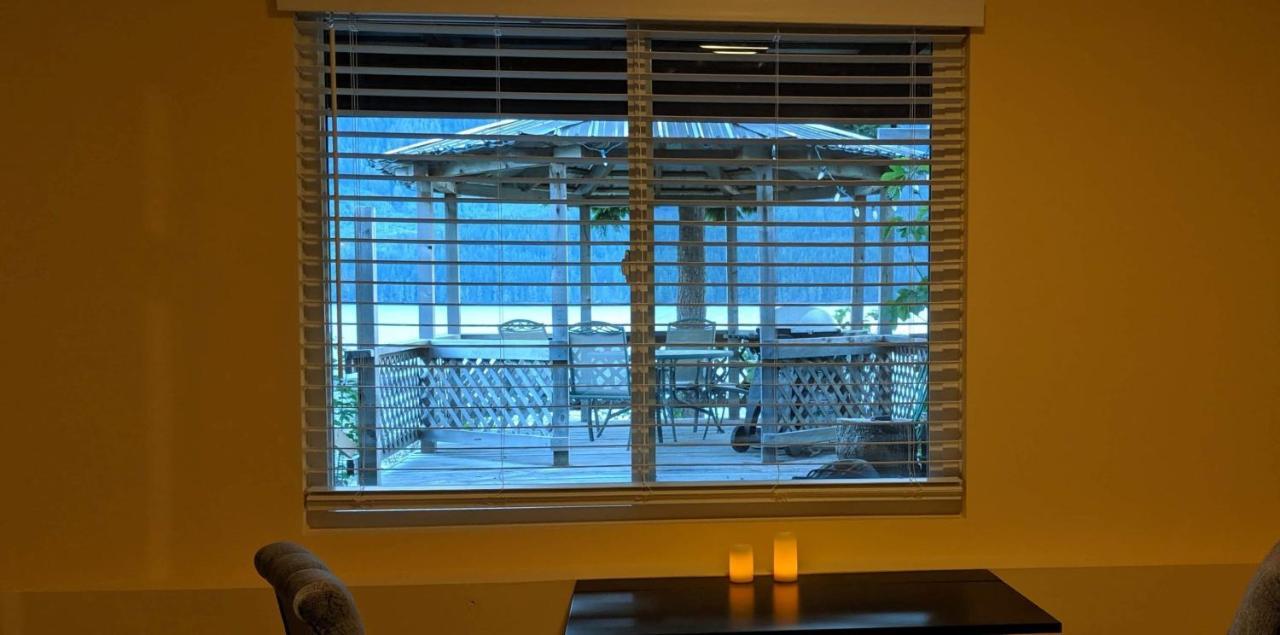 Frigon Suite -Waterfront Port Alice 外观 照片