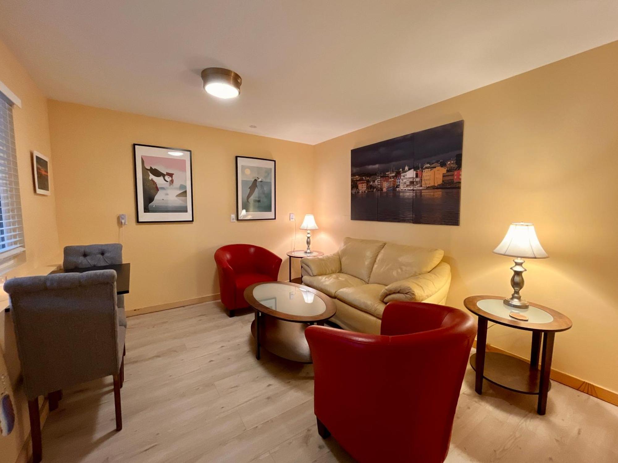 Frigon Suite -Waterfront Port Alice 外观 照片